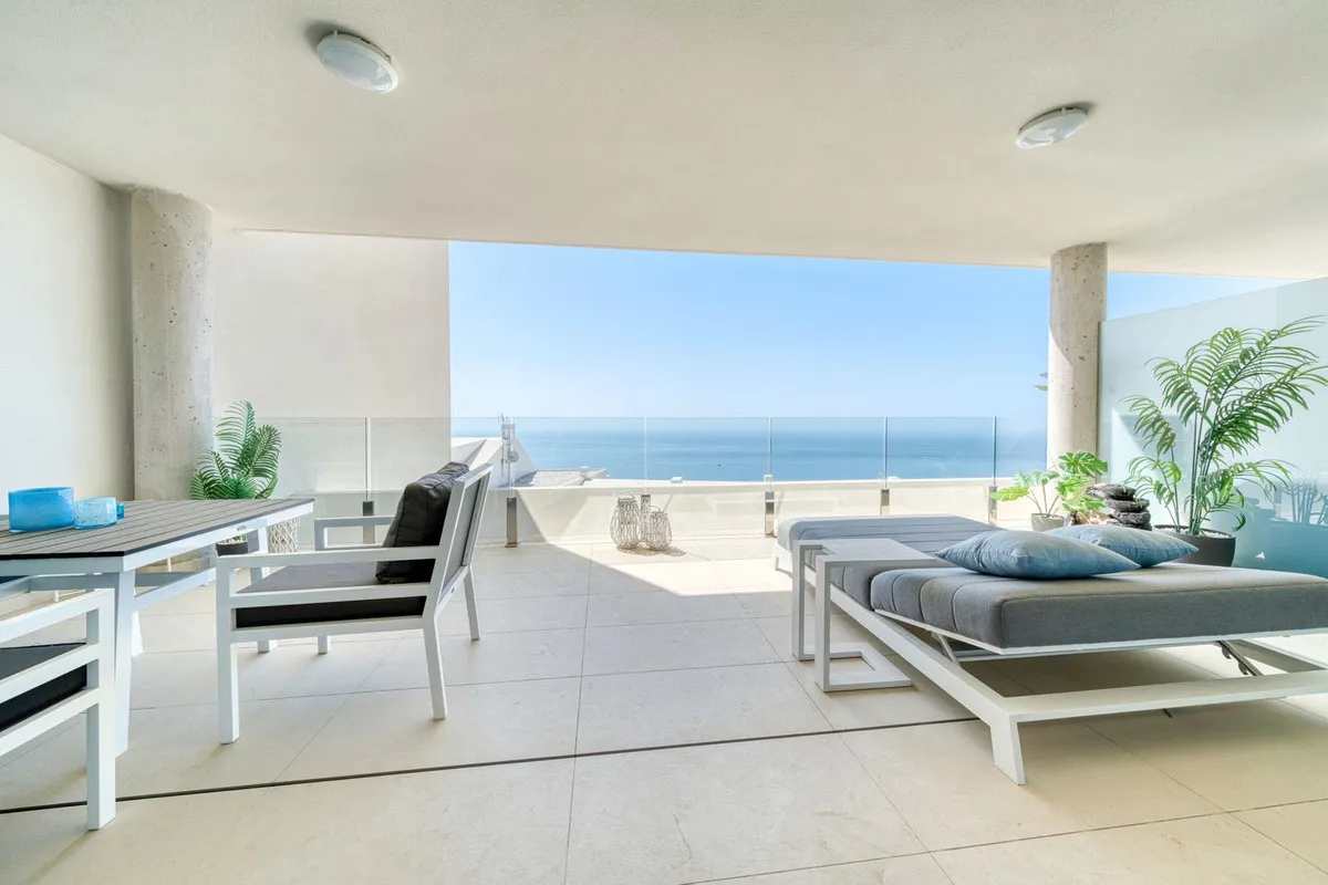 f292e95d-0fe7-4b4b-89b9-e2d2513b521f