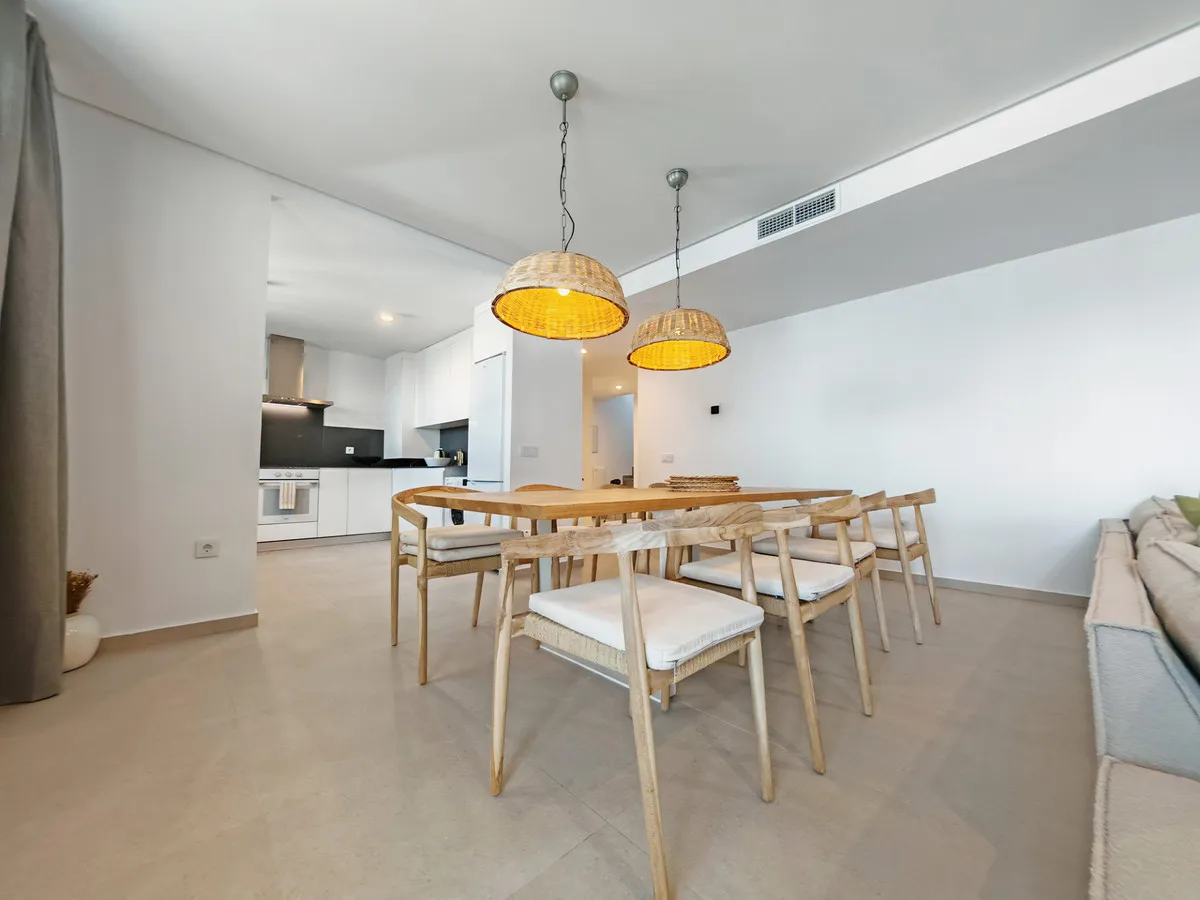 7b9c5763-793c-4075-a43f-a208f1ab3df0