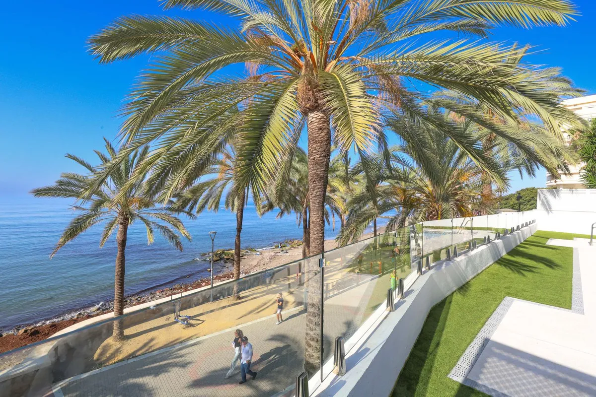 11f0494d-7246-4e26-abd1-62e473b4f214