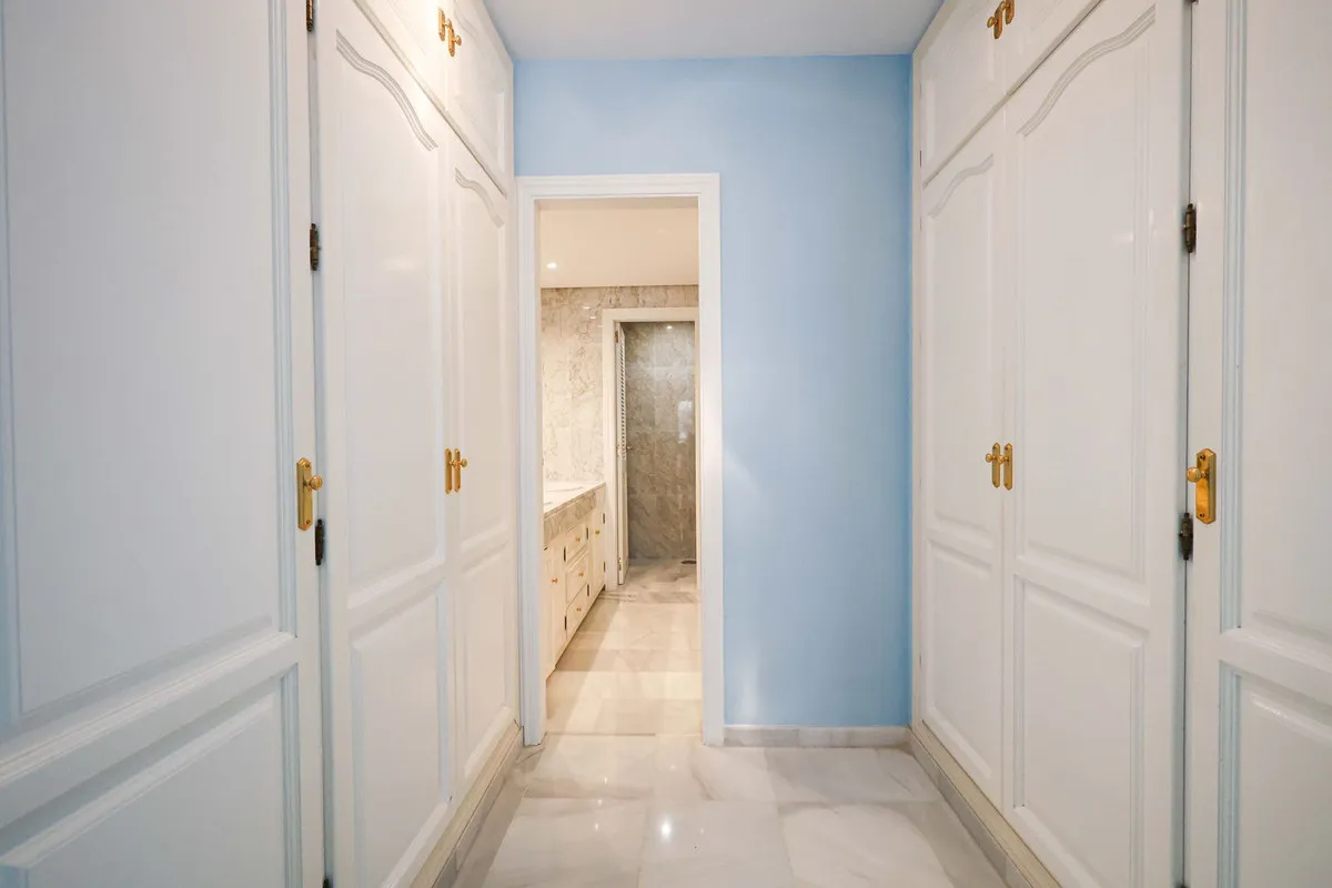 33d45205-46c9-458e-ac6c-4e23b082aa02