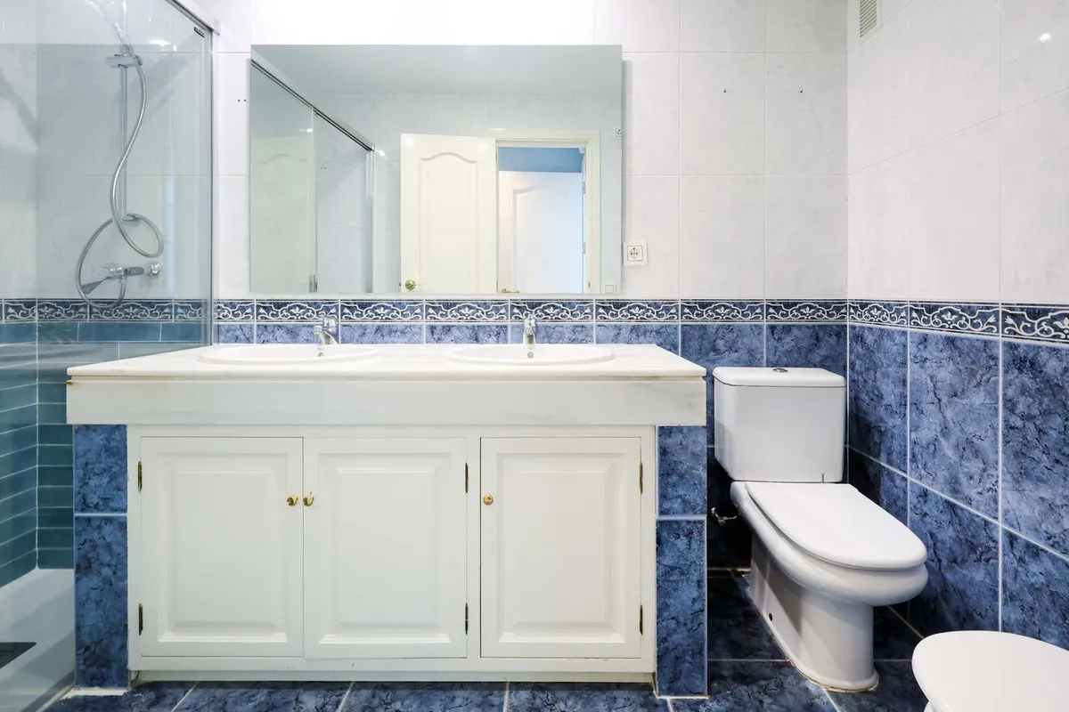 5d7c311e-72b6-42c0-a923-5b23258c743e