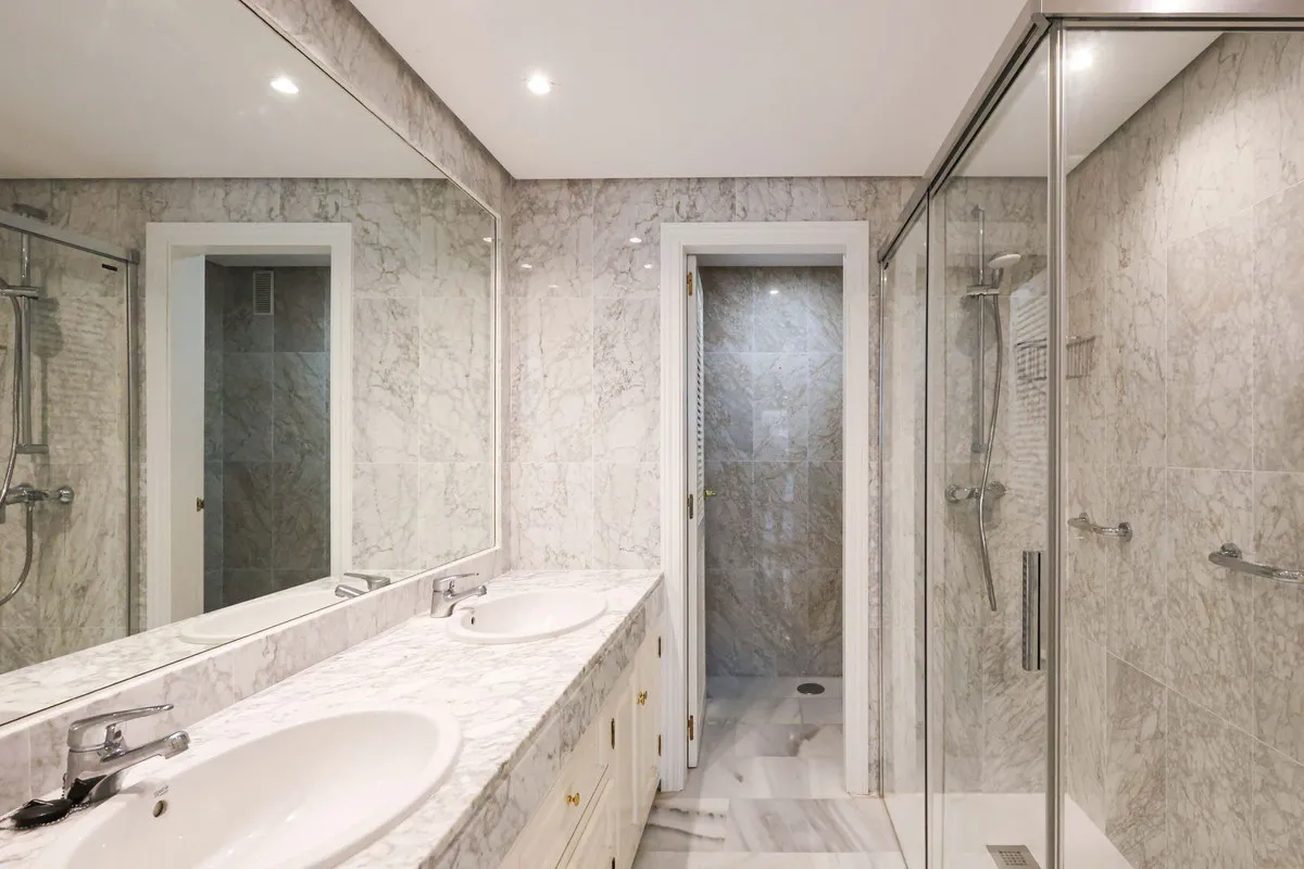 ba10e52f-5bbe-45d8-953b-d7671a79a765