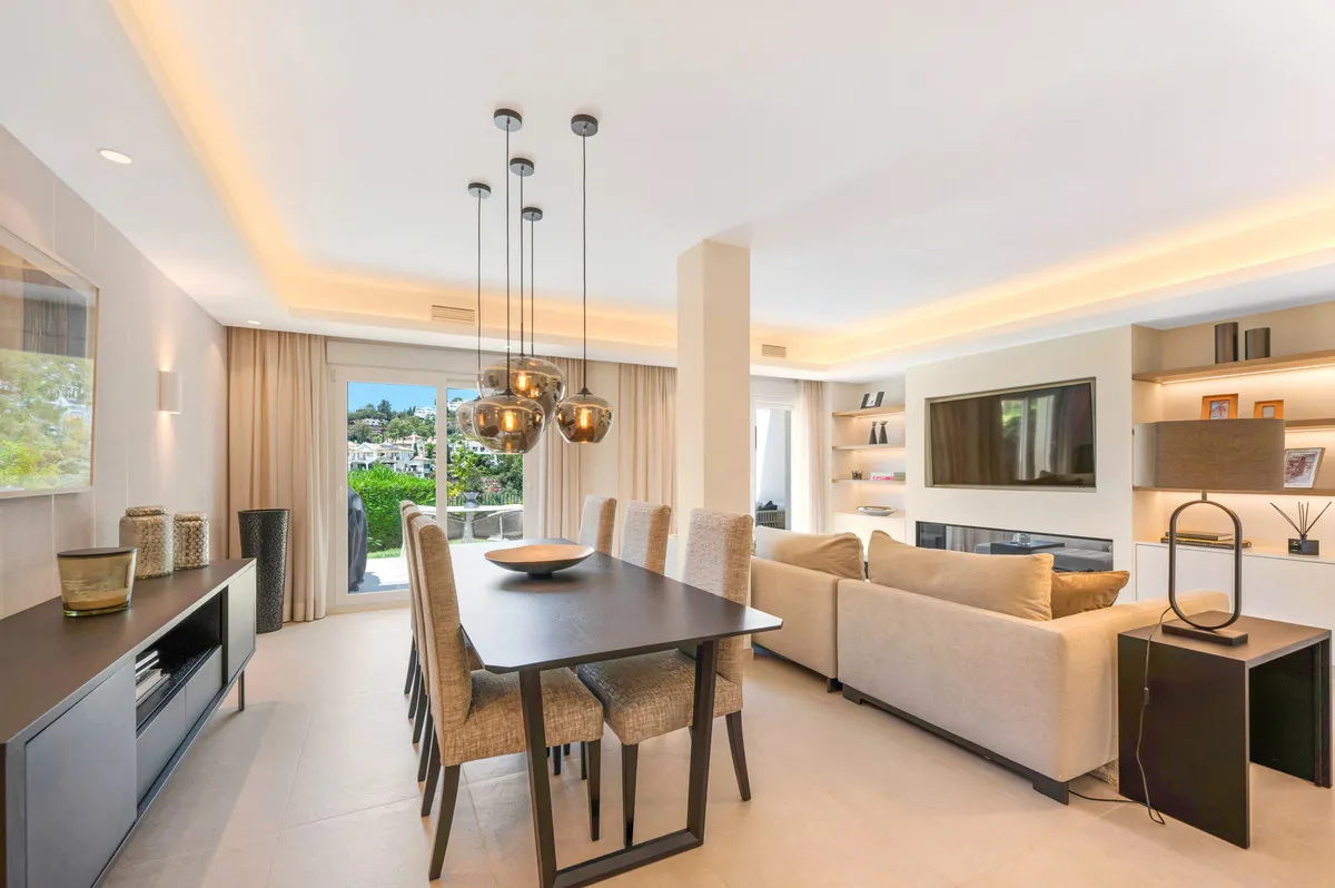 4f81aae2-e768-4e02-bd3a-149e766ff9a3