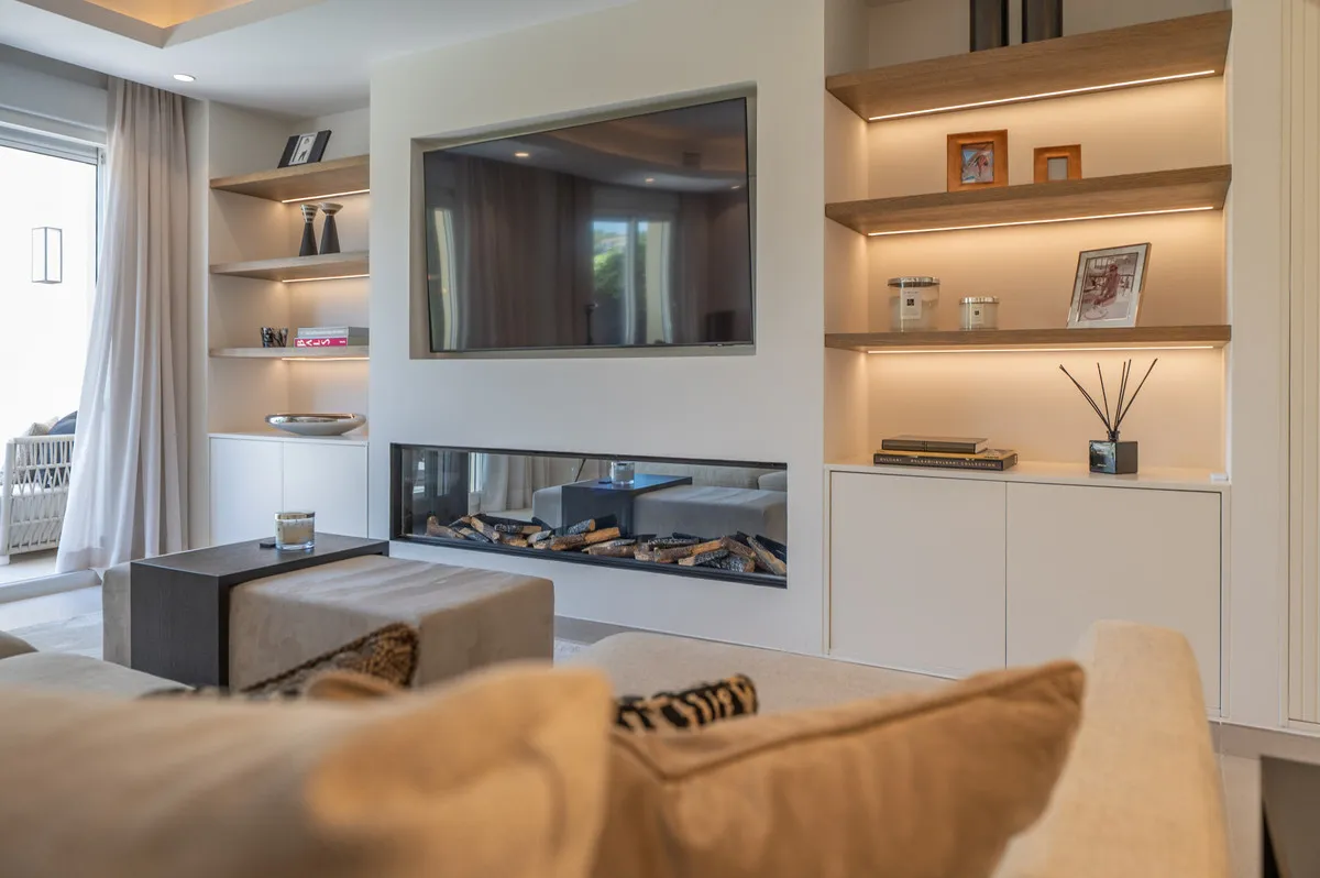 7eb16bec-2703-4a42-8824-73ffa7ba497a