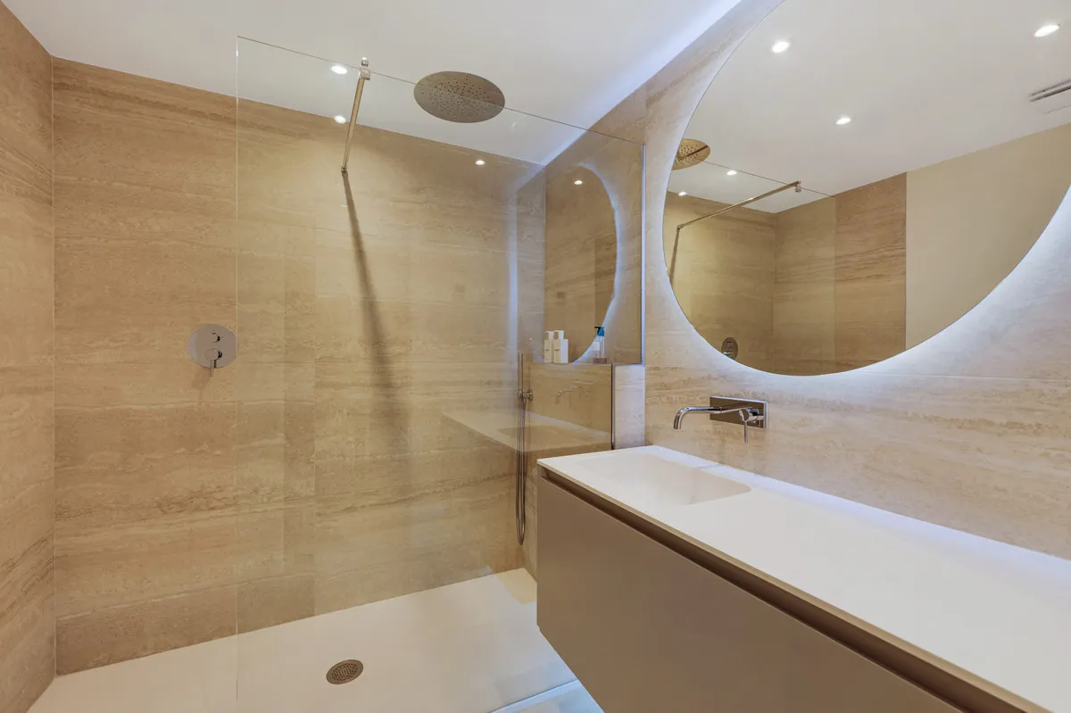 b7f146e9-2cde-4fbe-830a-8429c805033d