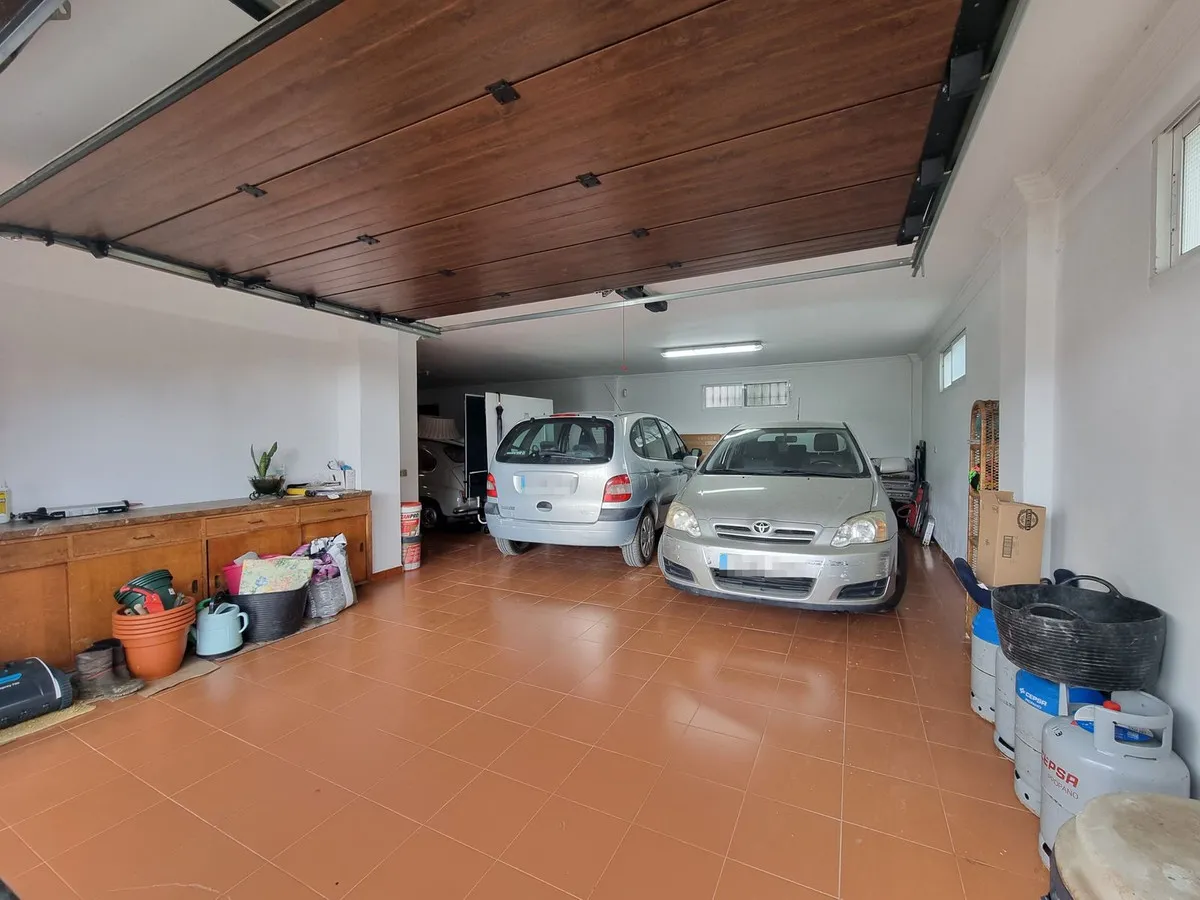 bbaa3ae3-ec1d-4618-9bc9-dc8b53938b14