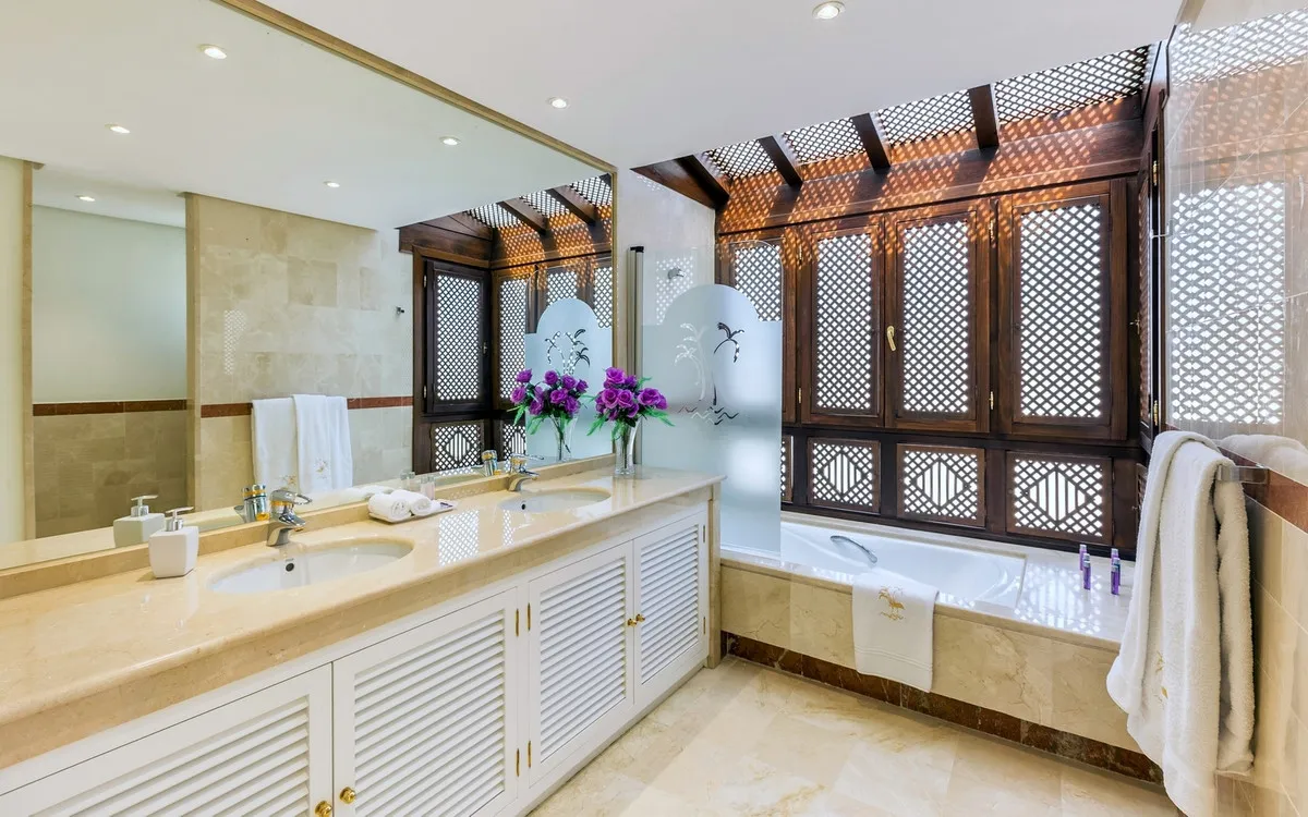 0b580761-3567-4e33-b8f5-b256d1b57af8