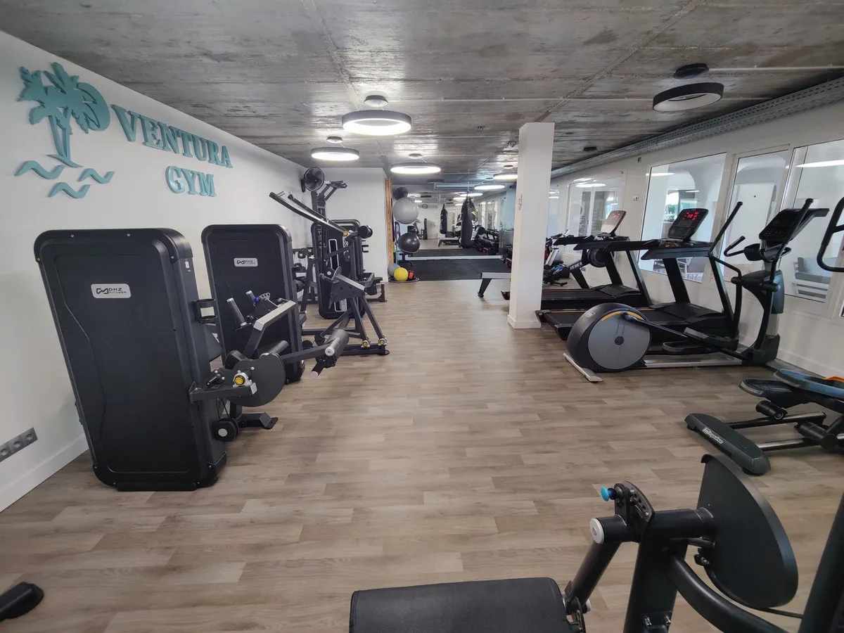 dcabeba6-6e46-4439-bf4e-8584fcbbad30