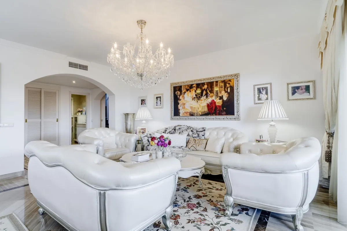 f245996f-c60a-4f99-9f89-b321950631e5