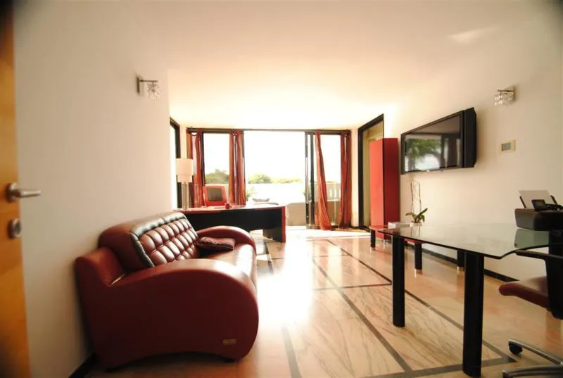 3f8ddc64-1e26-4dfb-b29f-ca151ad62a43