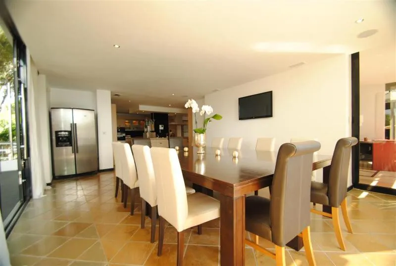 a1506d7f-d13d-4c86-883a-bef955d88519