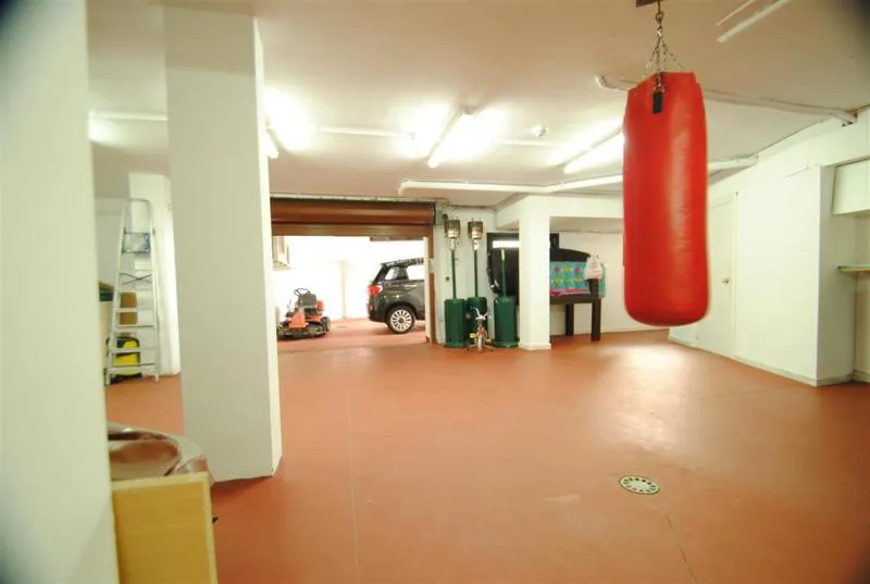 fccef8b9-5579-4f52-812e-e05e0a7a9a24