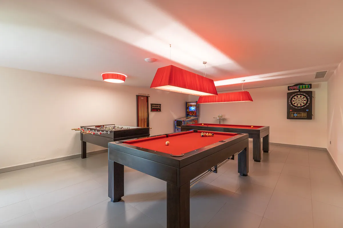 e02cbcb3-20d1-4fca-9702-3f0bb49b4a3e