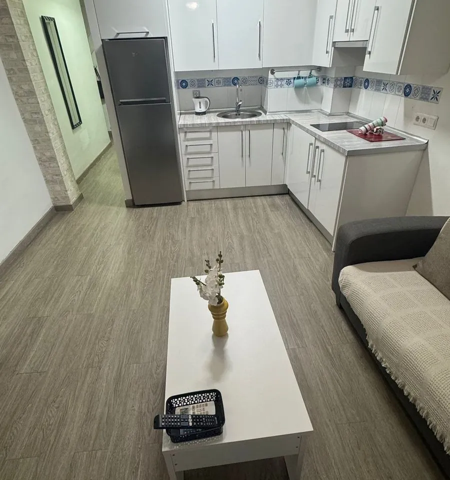 d85cd6cc-8c18-4828-985f-c8f7d5a25857