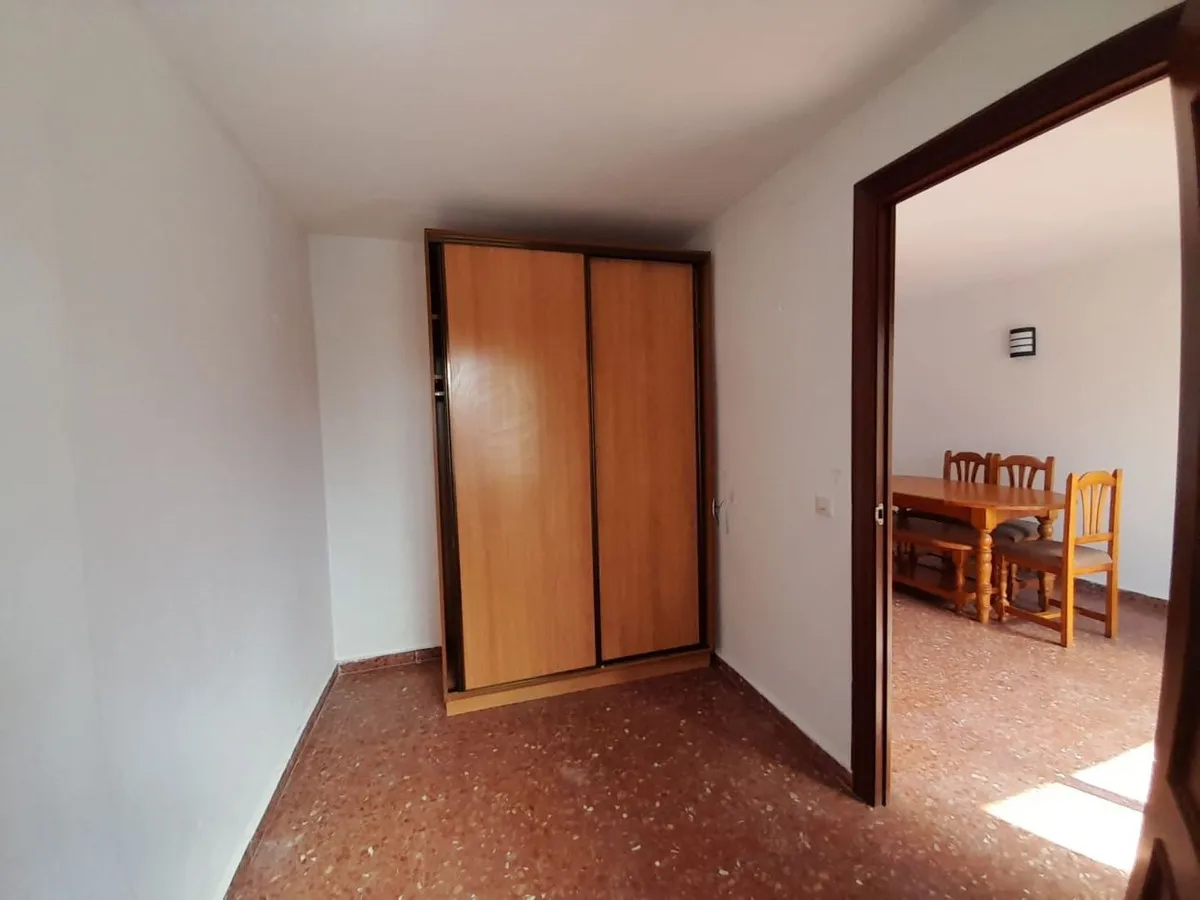 5e38e52f-054e-451b-ad43-41732d79b7cb