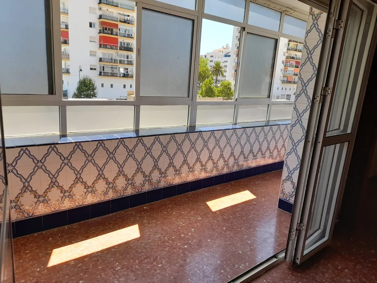 62081bf7-2012-431f-8835-5ada3a2c5cdd