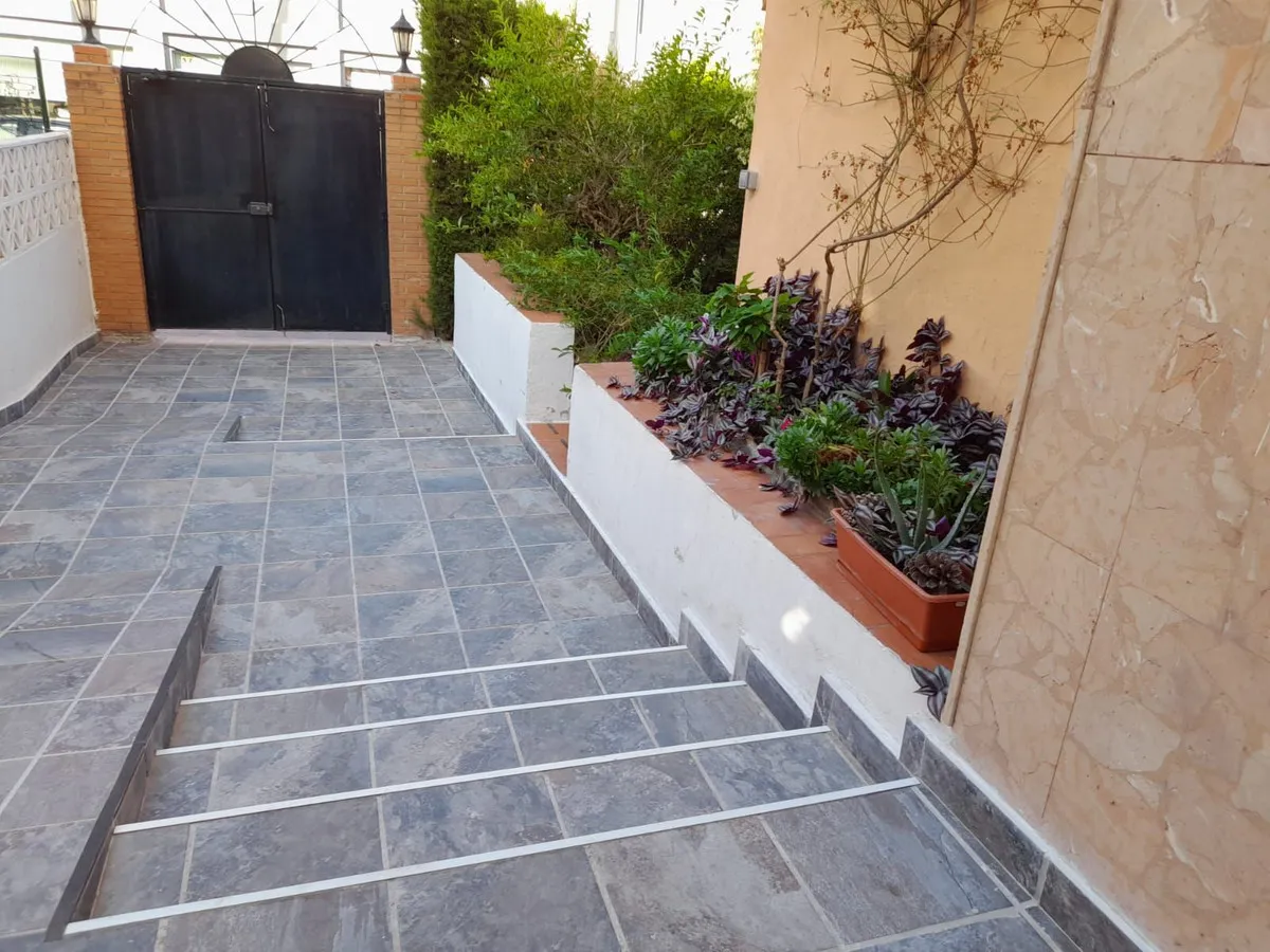 d868dca6-40ea-4905-a9f0-c52c704aaaa8