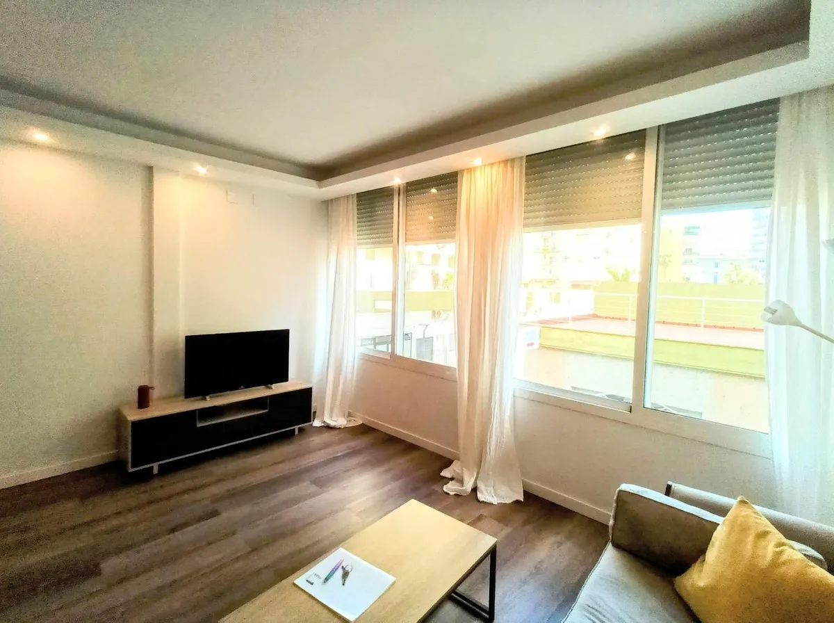 d8b4633f-3280-4bda-bd26-38d19e1a1463