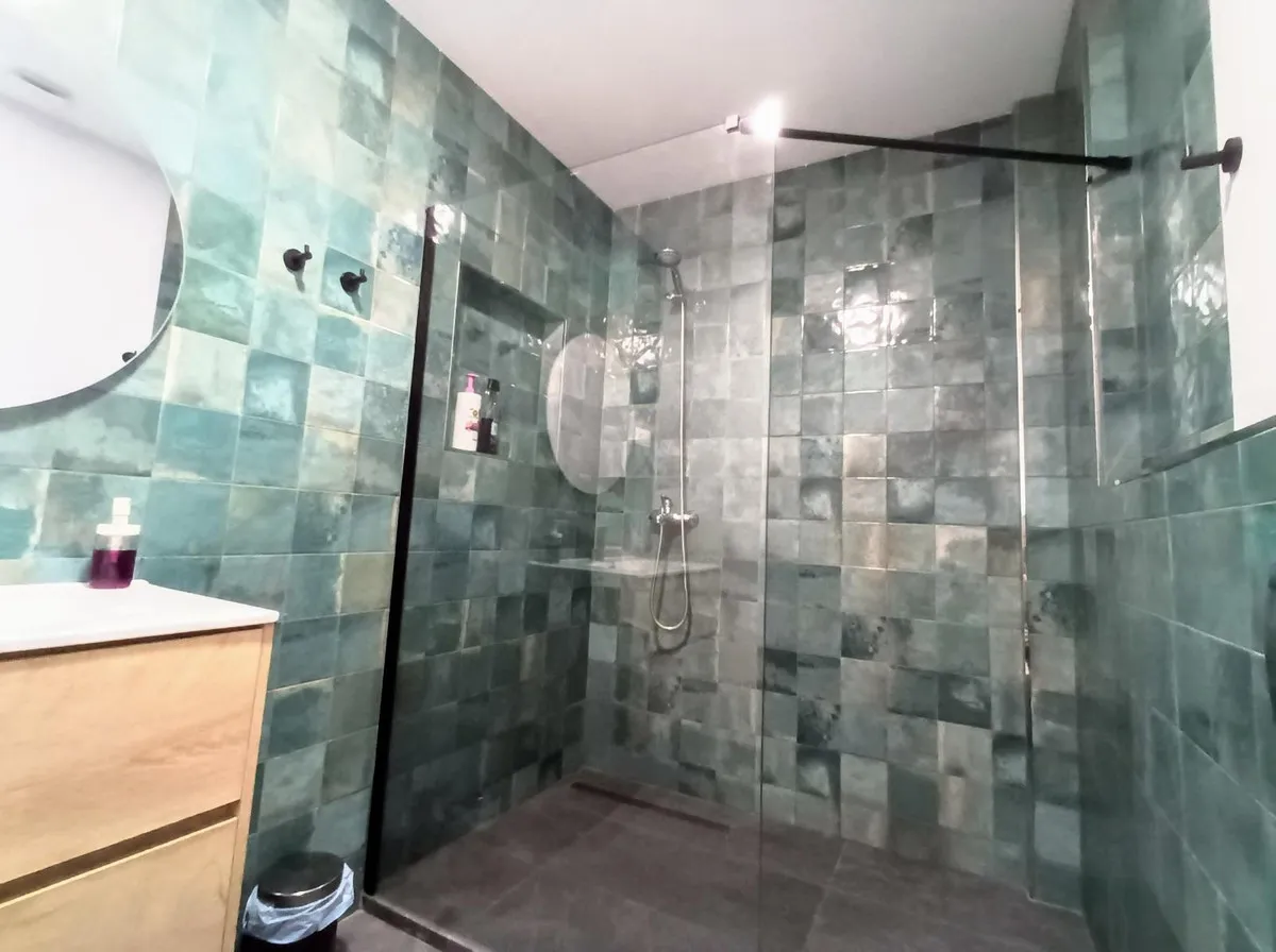 ee77728b-c224-4b4b-bae5-af28311106ea