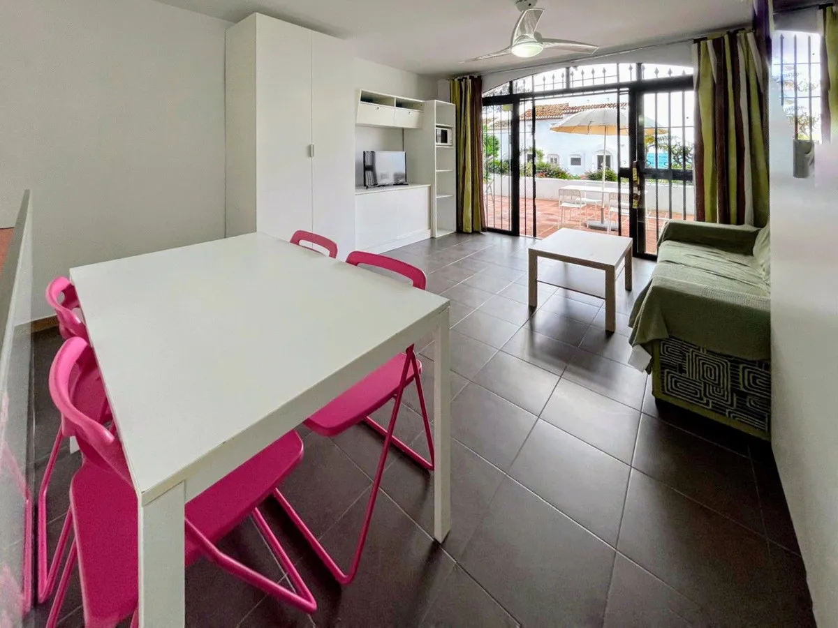 ed5813f4-c4f1-4f73-b4b1-9438dfd300a6