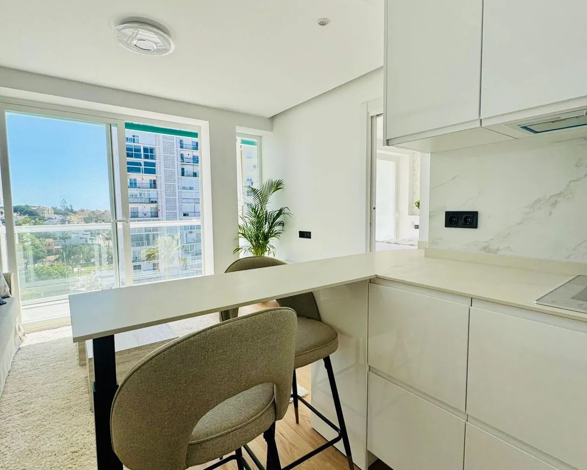 7767a1c9-168a-4d4d-bfe1-331f8b16d0d2