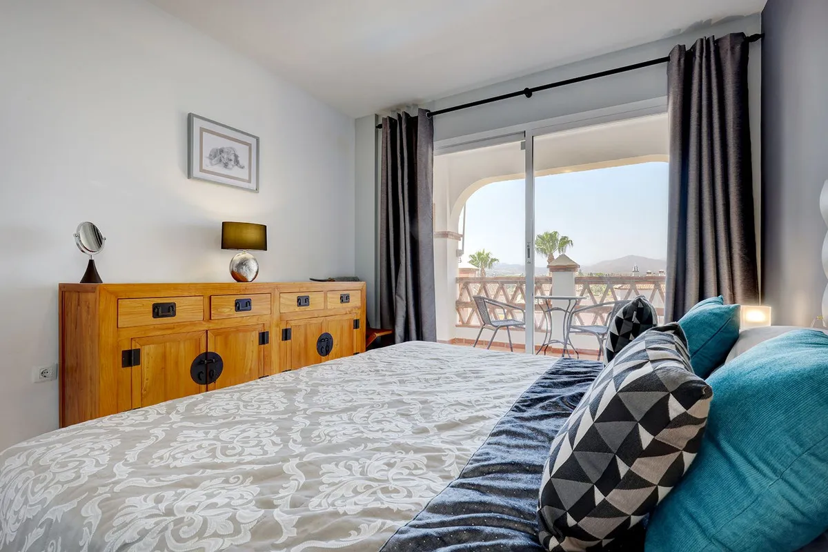 2329657b-a580-4889-ac61-f39d3538fbb7