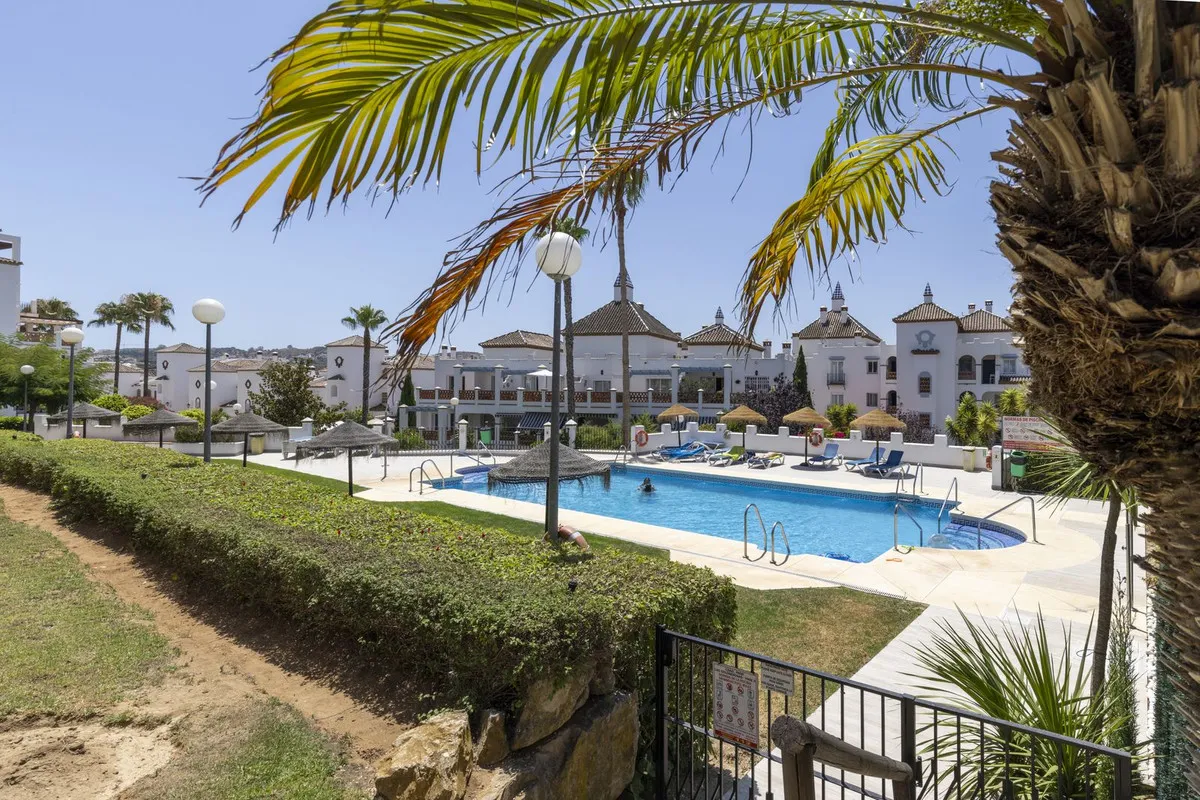 357d8780-85b3-423d-adaa-1b1e55054439