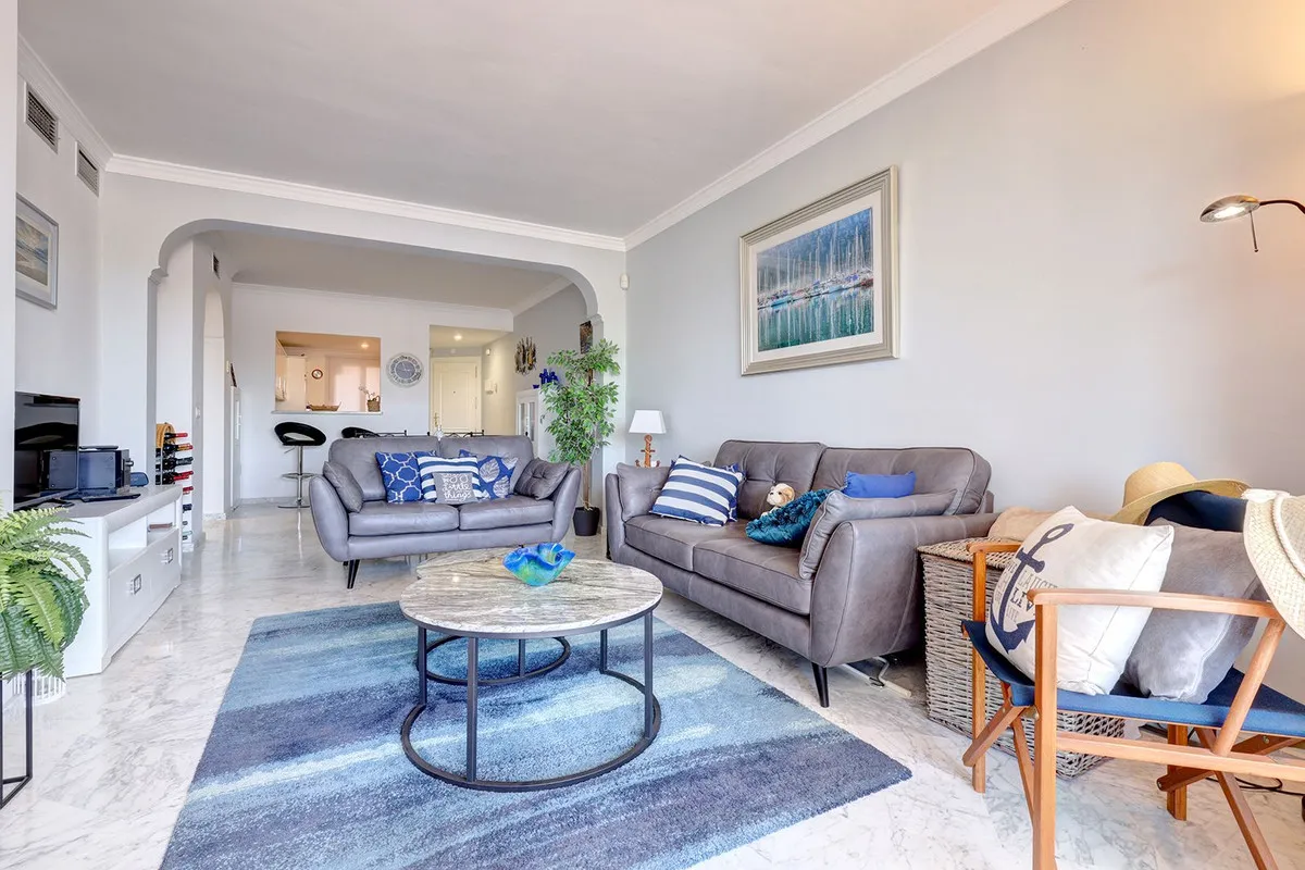 c719ca85-5d8b-4990-a974-b6fc786b56a1