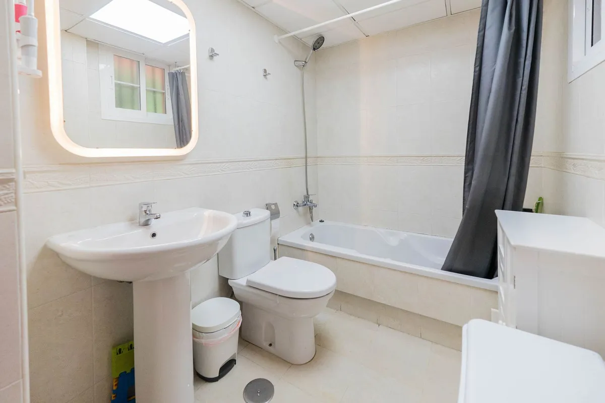 43bf8305-0a24-4c19-bcb8-0ae2a694dc4b