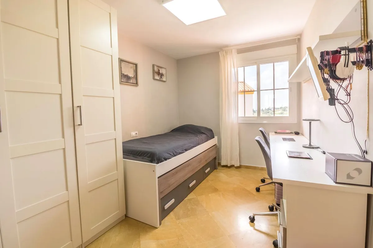 7288645c-334b-4efe-a971-b3226fd6f09b