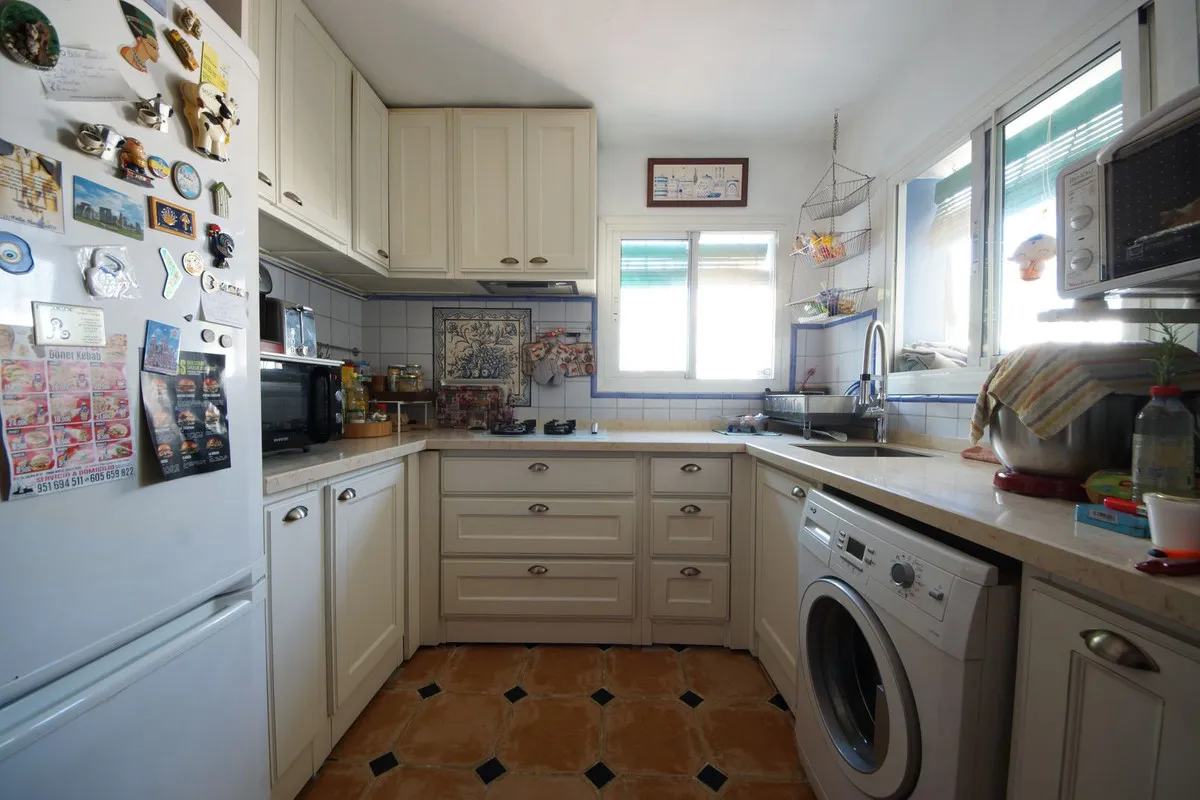 2c876575-373b-4f8d-b2c4-8f446a8af1cf