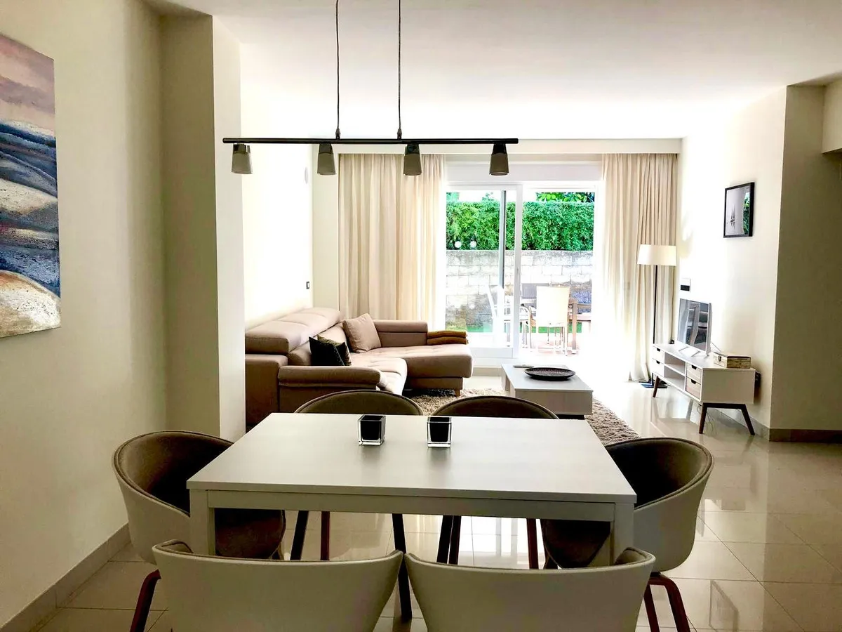 aa43d3a7-8fcf-4187-9e74-c63962a3fa3e