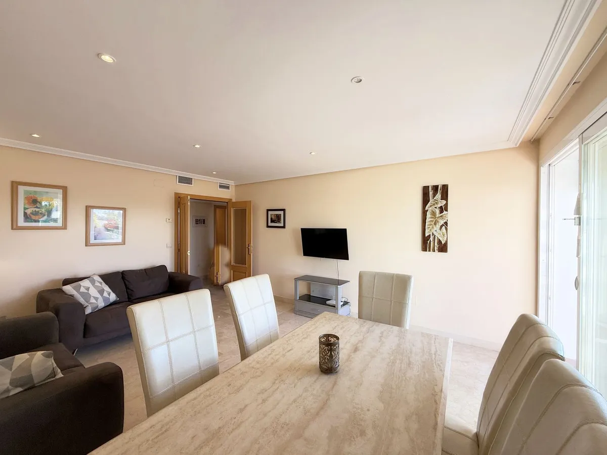 1c0744a1-55a6-415a-9dc3-a553b1e7e61b