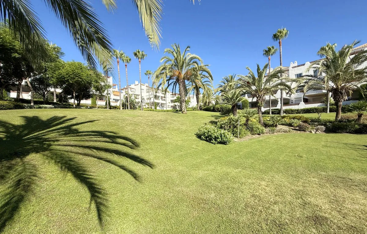 2539b057-10a3-43d5-a74e-39e3a7582e19