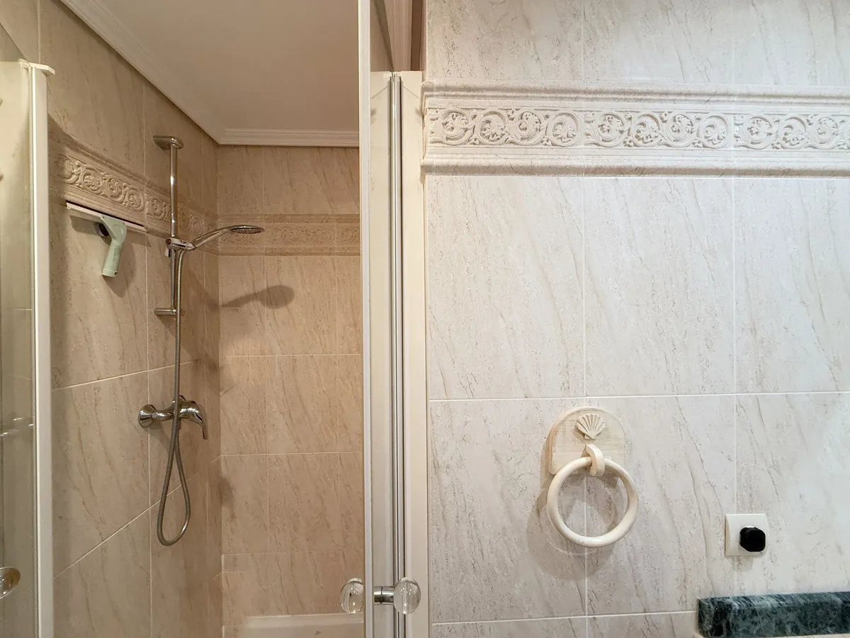 ba5ae9e7-3f05-449f-8504-bfe469e65faf