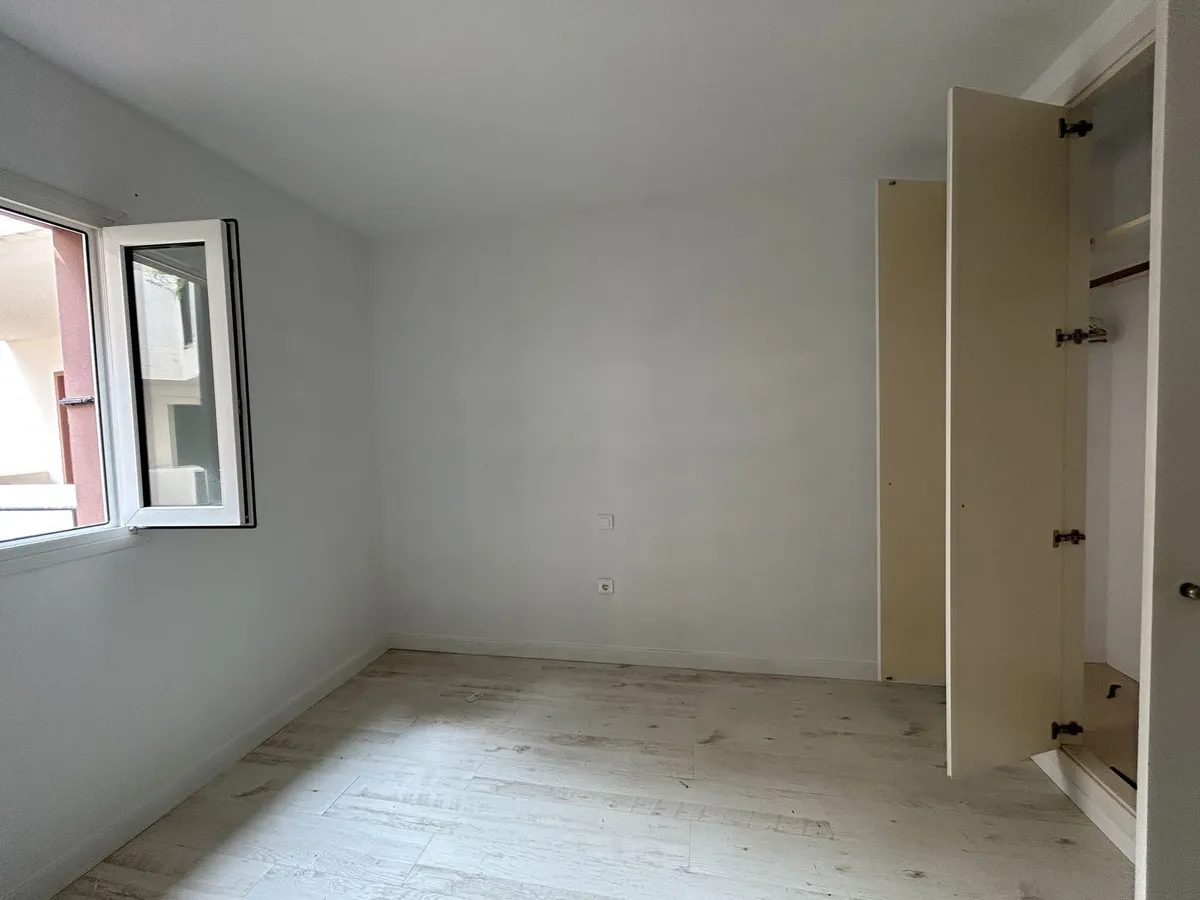 957c6561-43ec-42ef-9c23-4ef880e9b06c