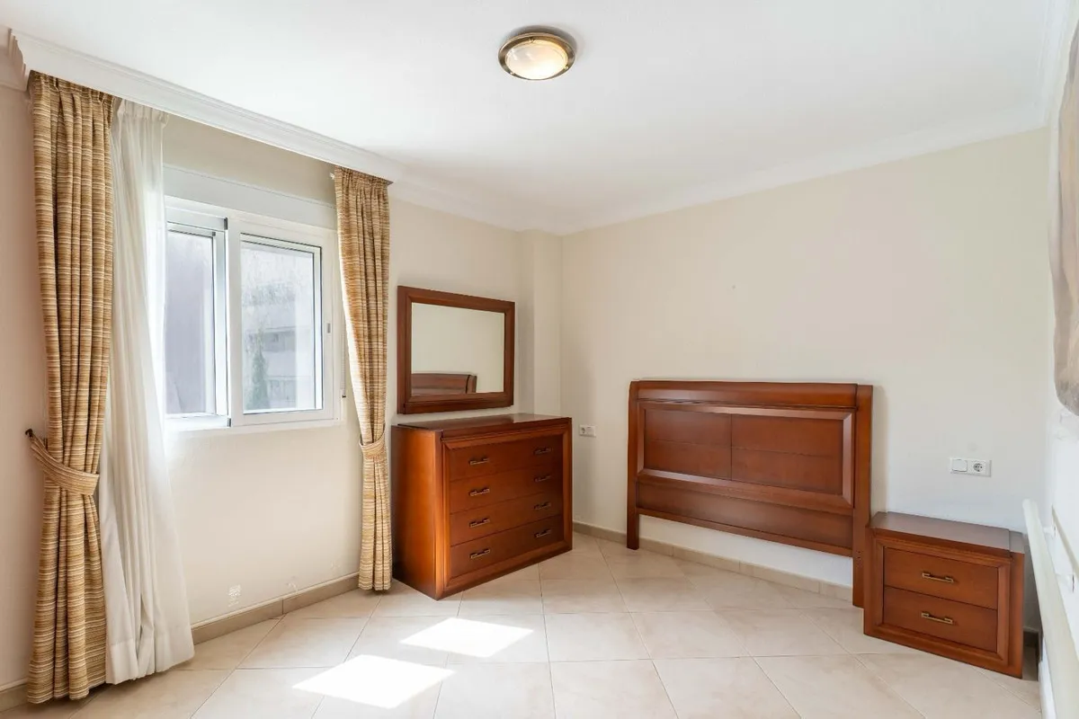 51d1b3b4-a1a3-43f6-bec3-d1dc6009570f