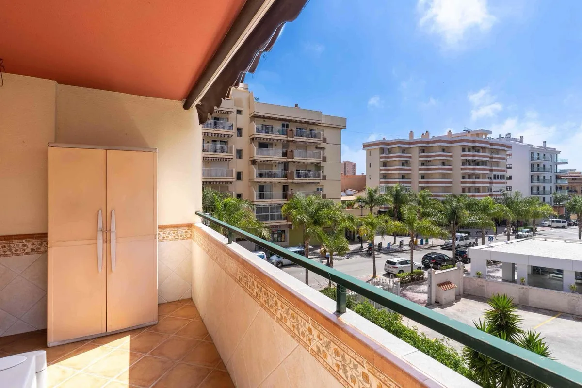Beachside 3-Bedroom Retreat in Fuengirola