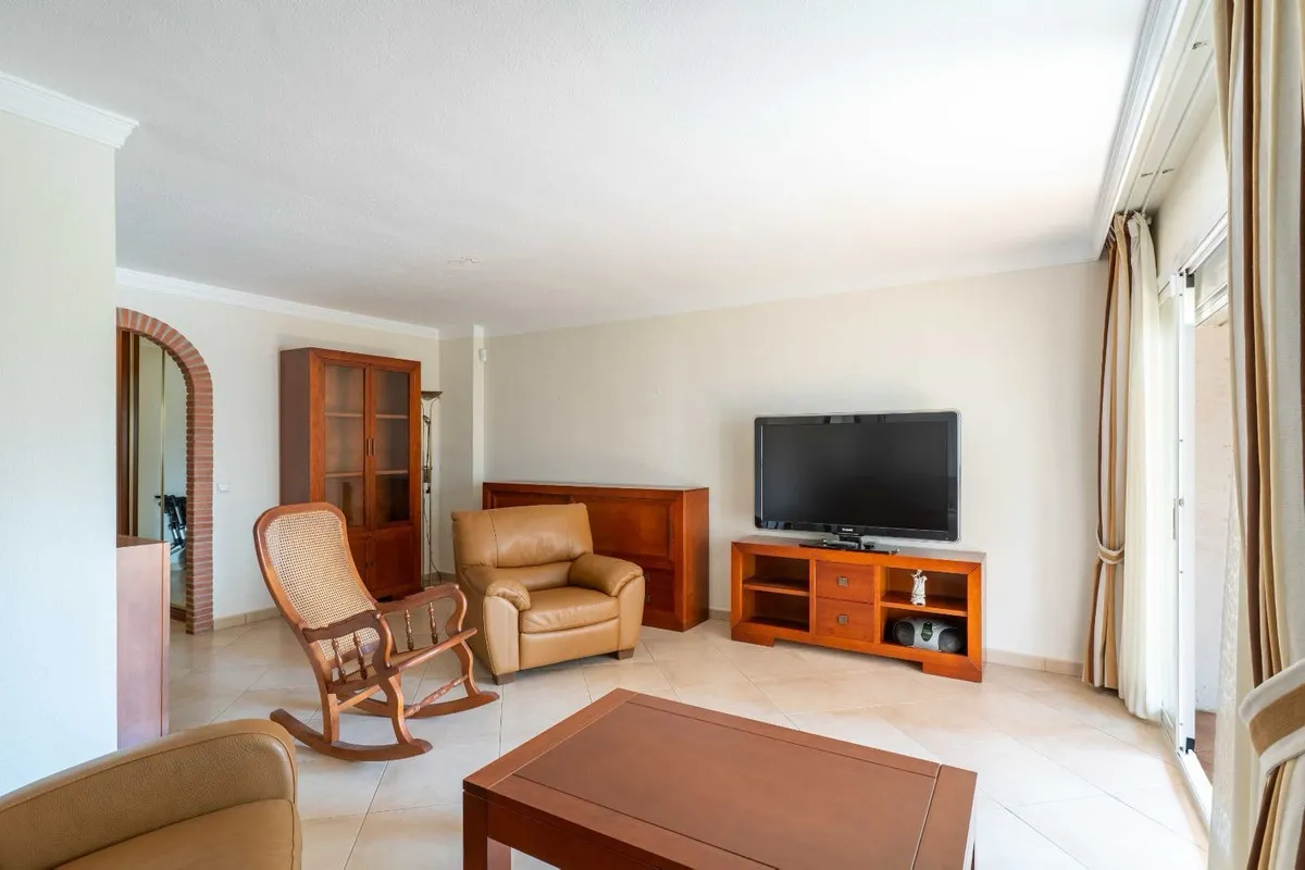 eb675e77-54d8-4eb6-b35f-0d05bffc2fa0