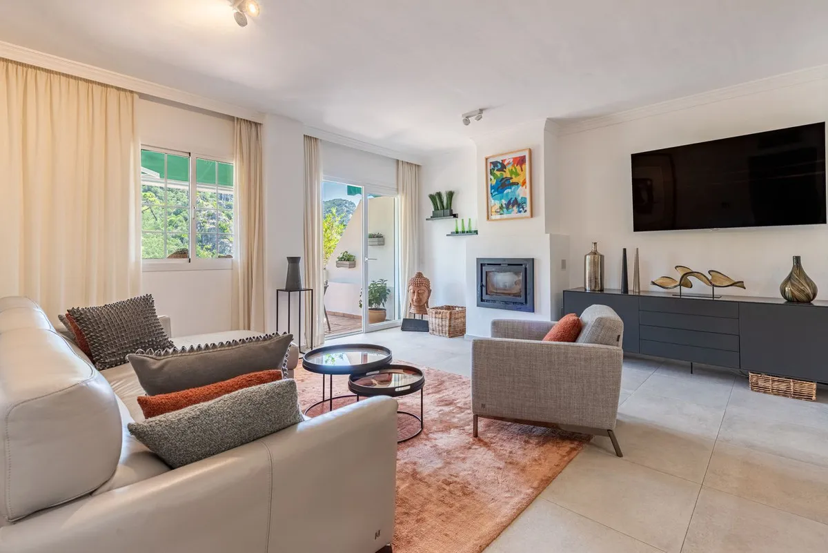 9094a3d5-a81c-49aa-bc14-6e772b83b283