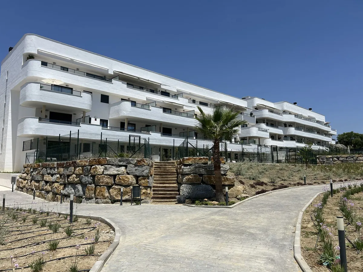 90d5a4cc-0417-473c-9a52-bd7ed6e1f2c8