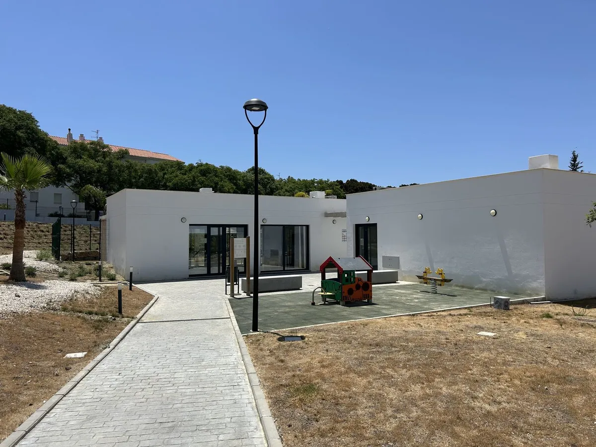 f9b38bdb-3226-4a12-91a6-95b086294448