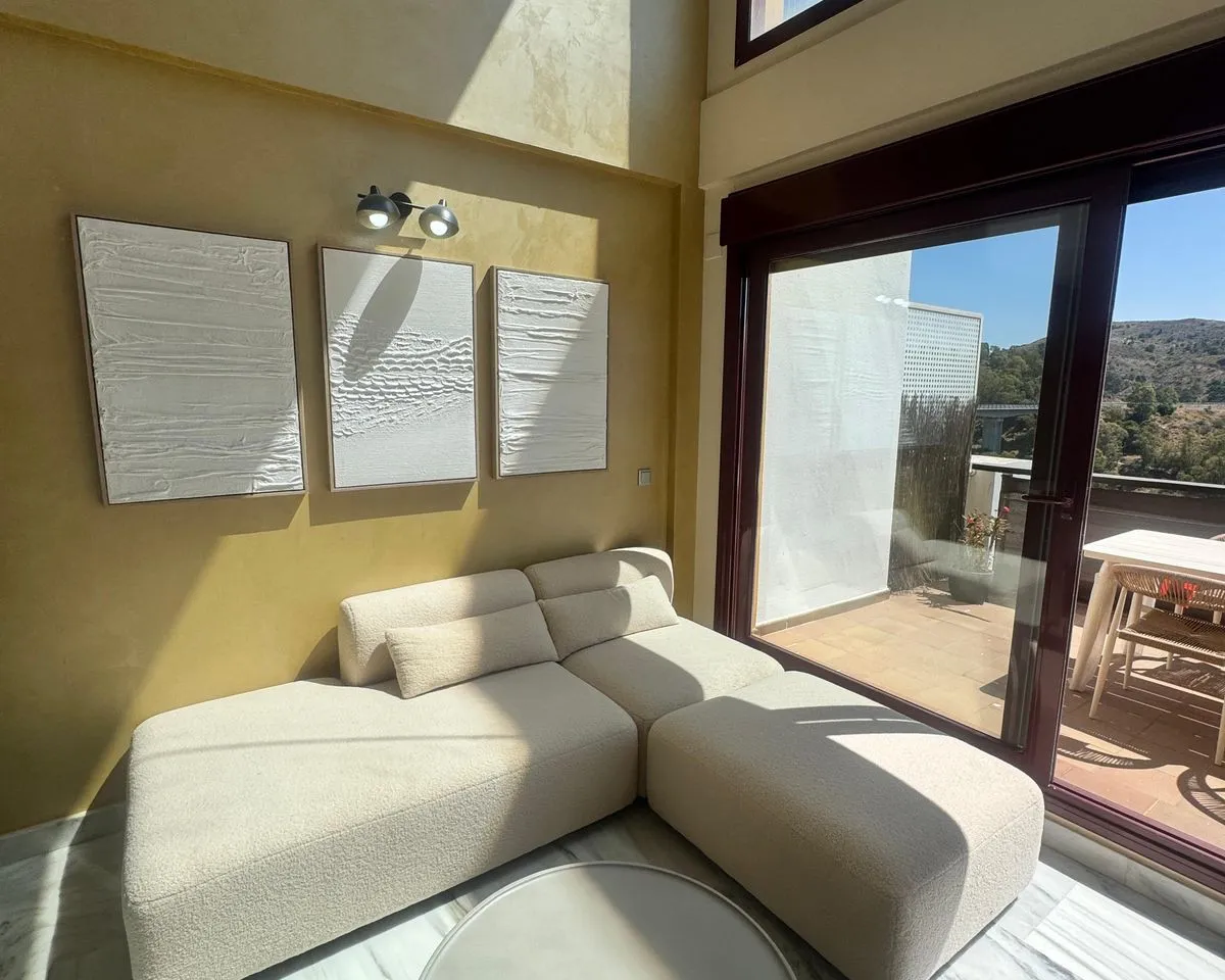 a1659477-e630-4df8-a693-7f795a532e03