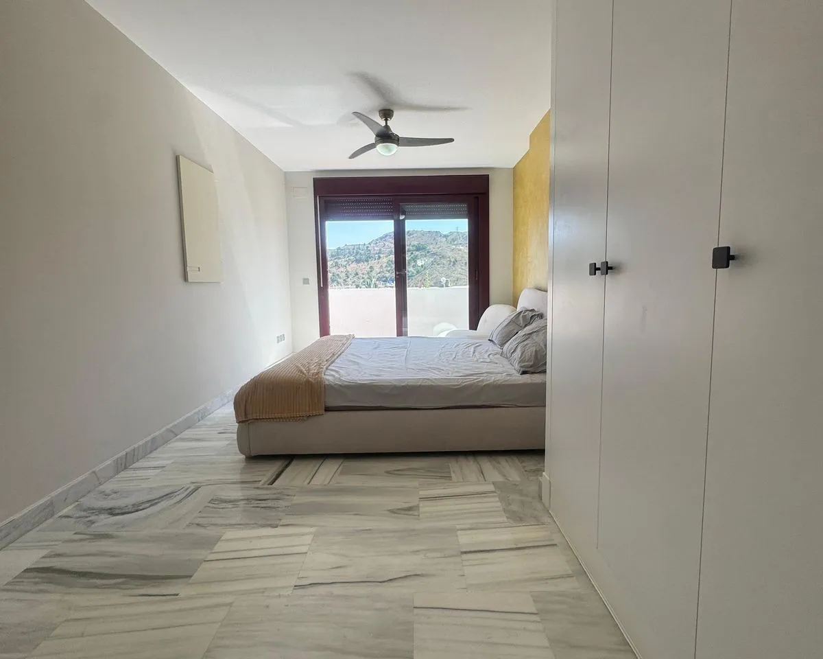 e1901e21-2e27-44d9-aa9a-b7fd76e7256b