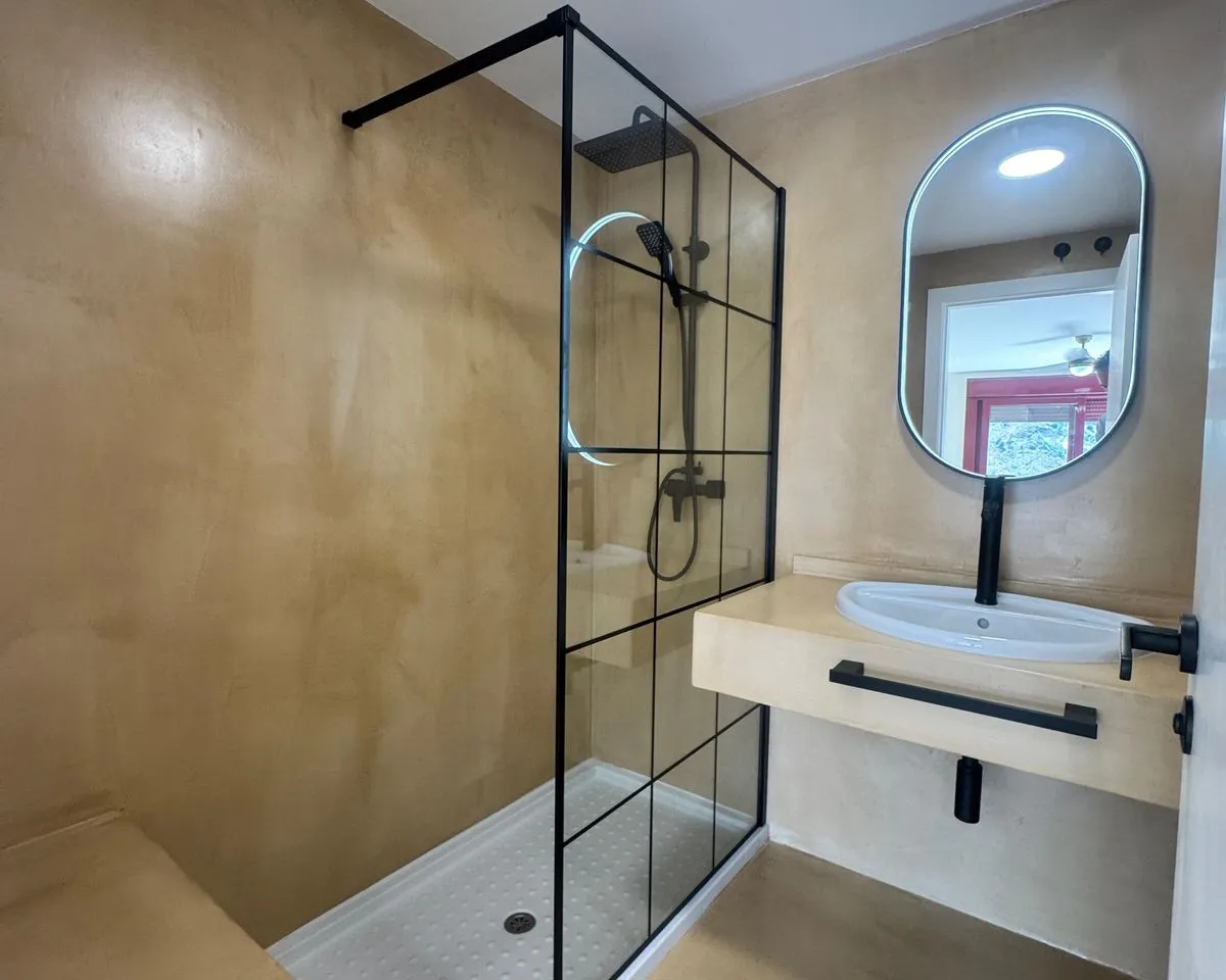 f93ead02-62e7-4db9-94df-24a5e92ee1d6