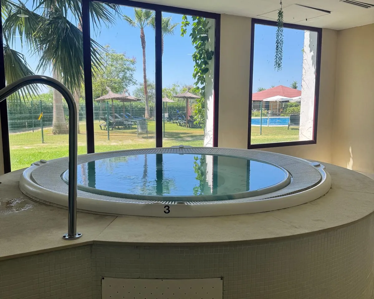 fcb85cf3-d0cf-4600-9a12-d52a8de6863d