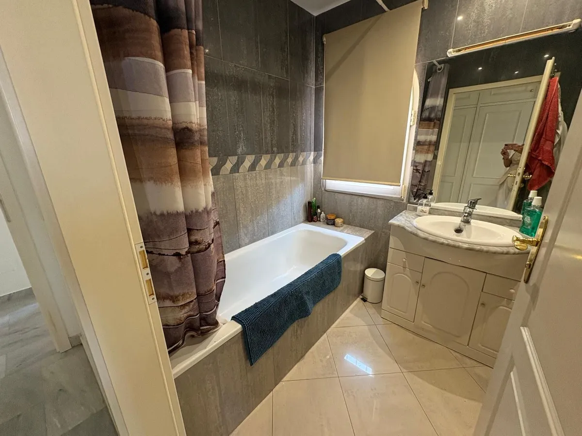 0db20e6c-d3e8-4d62-bd68-d1609d6b80ca