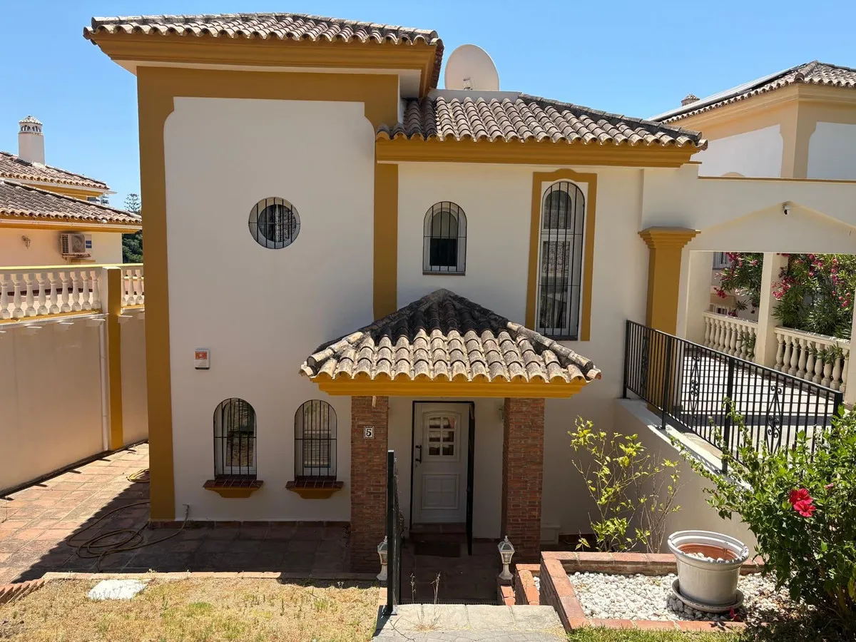 e5872de4-cabc-425c-ba75-0e8eb3efa859