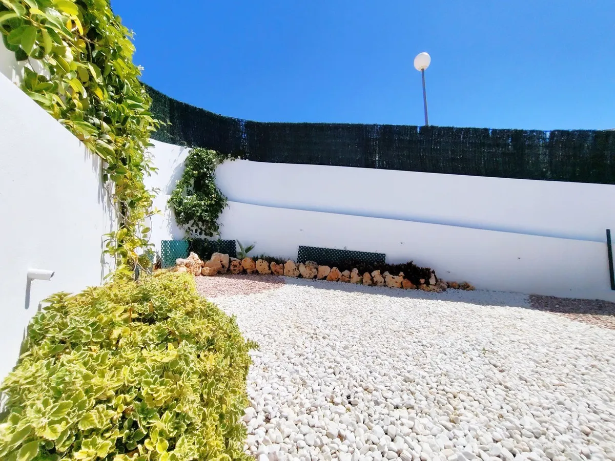 788048fe-e1d9-47b9-93f1-16032851450e