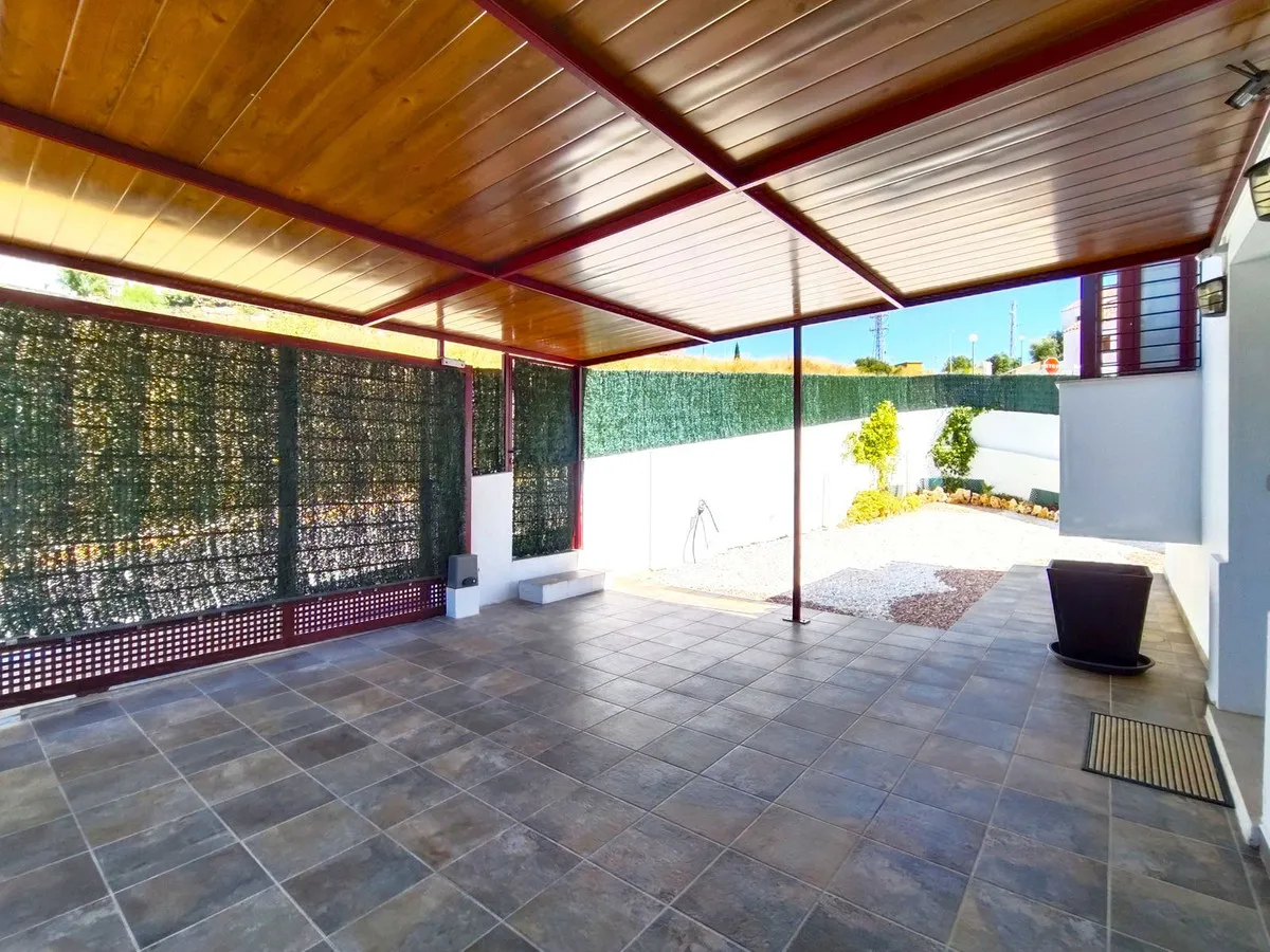 9aa8181f-1bd5-43b9-a308-2ed694fe27fd